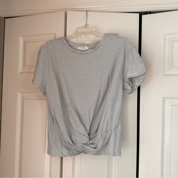 LUSH Tamara Cropped Knot Front Knit Tee, black & white striped, NWT size XL - Picture 2 of 13